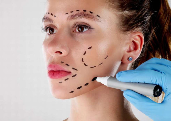 Estetik Cerrahi Sonrası Beslenme Nasıl Olmalıdır?