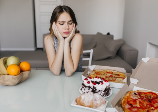 Anoreksiya Nervoza: Nedir, Belirtileri, Tedavisi