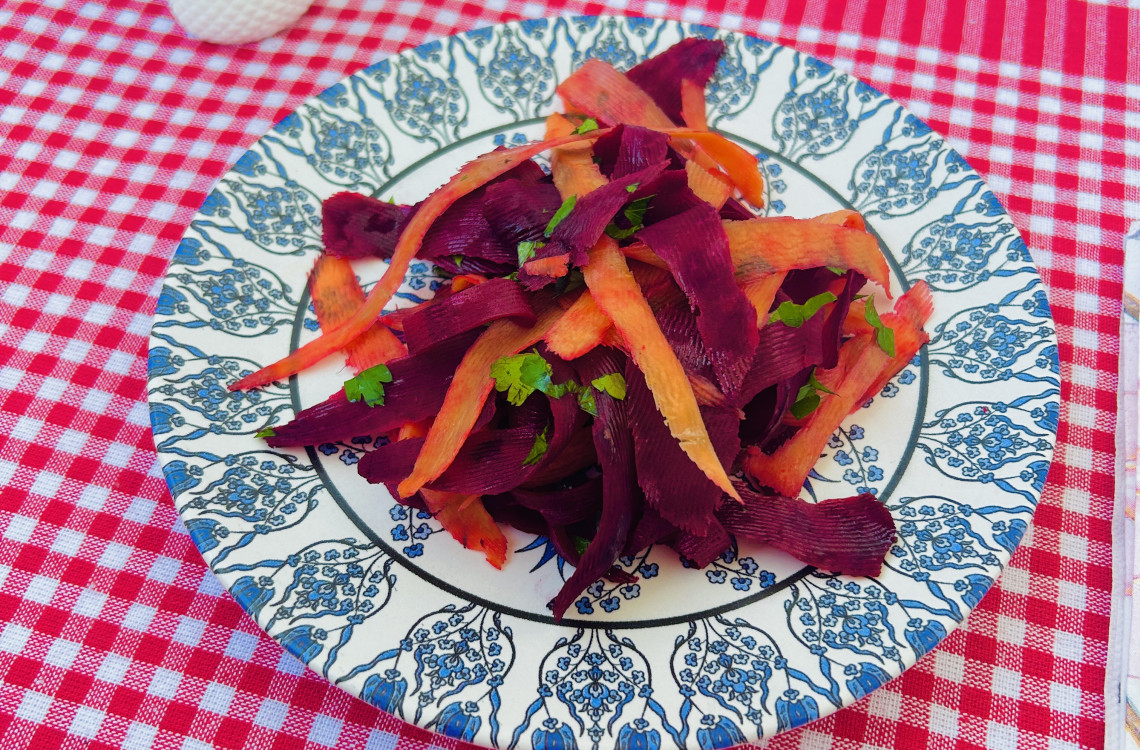 Hormon Dengeleyici Salata Tarifi: Nasıl Yapılır?